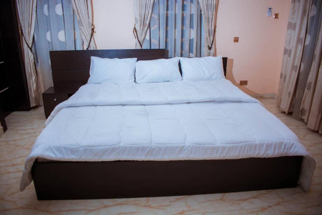 Mexiloyd Luxury Rooms & Suites Port Harcourt Esterno foto