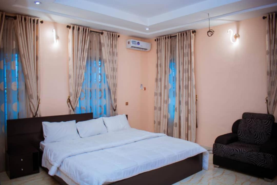 Mexiloyd Luxury Rooms & Suites Port Harcourt Esterno foto