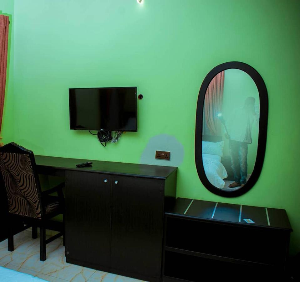 Mexiloyd Luxury Rooms & Suites Port Harcourt Esterno foto